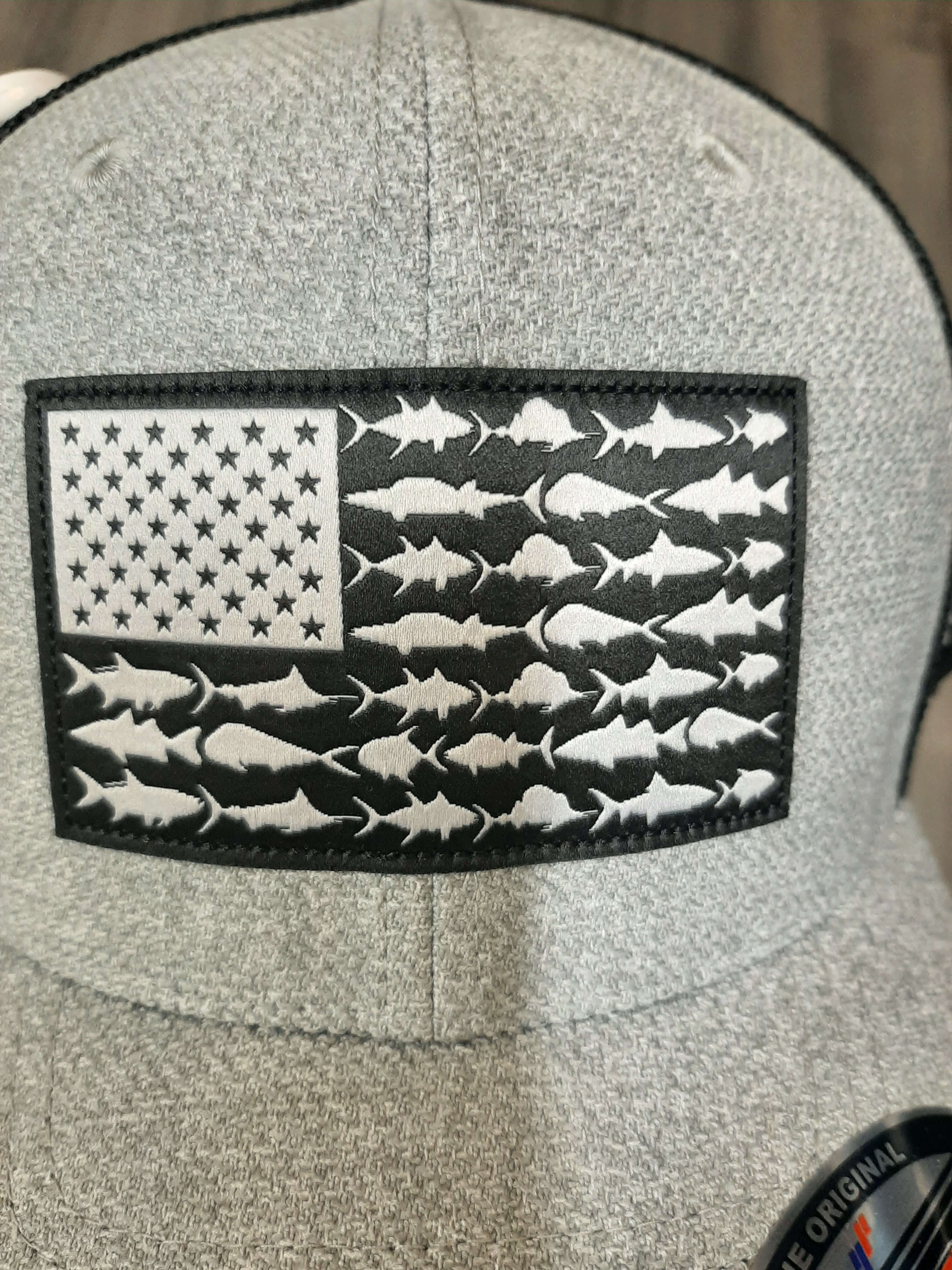 USA Flag with rows of varieties of marine life showcasing the coastal life, Tourism and Fishing industry – Woven Patches